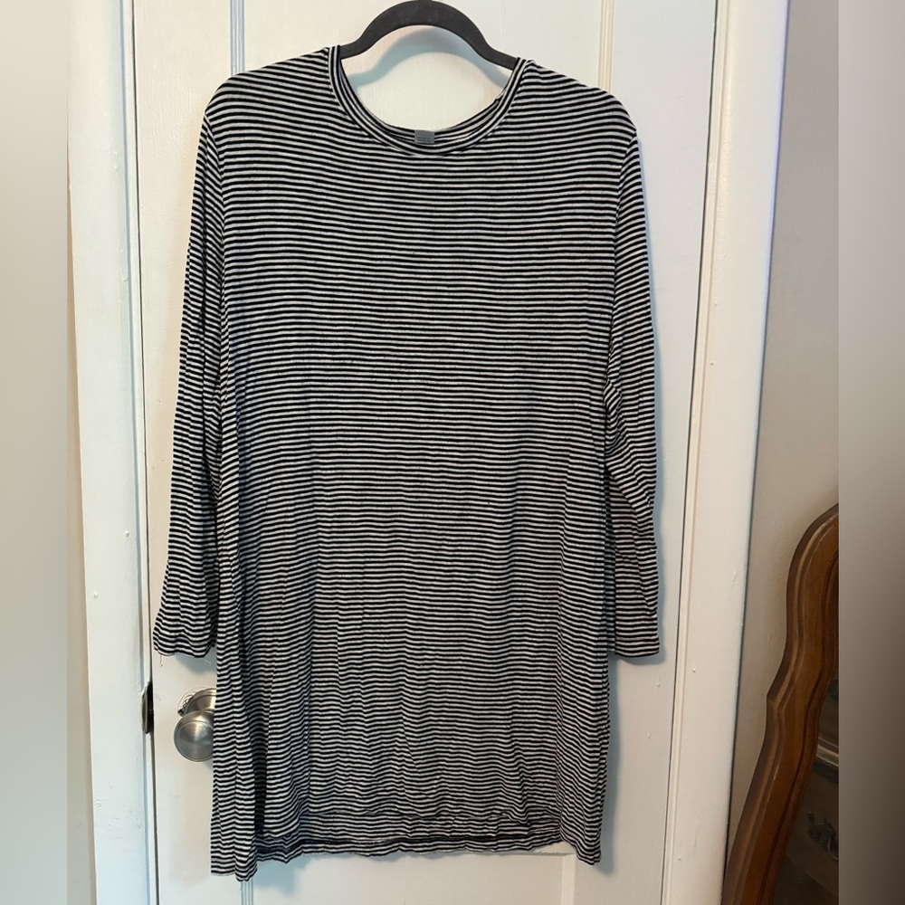 Old Navy Striped Long Sleeve Tee/Tunic